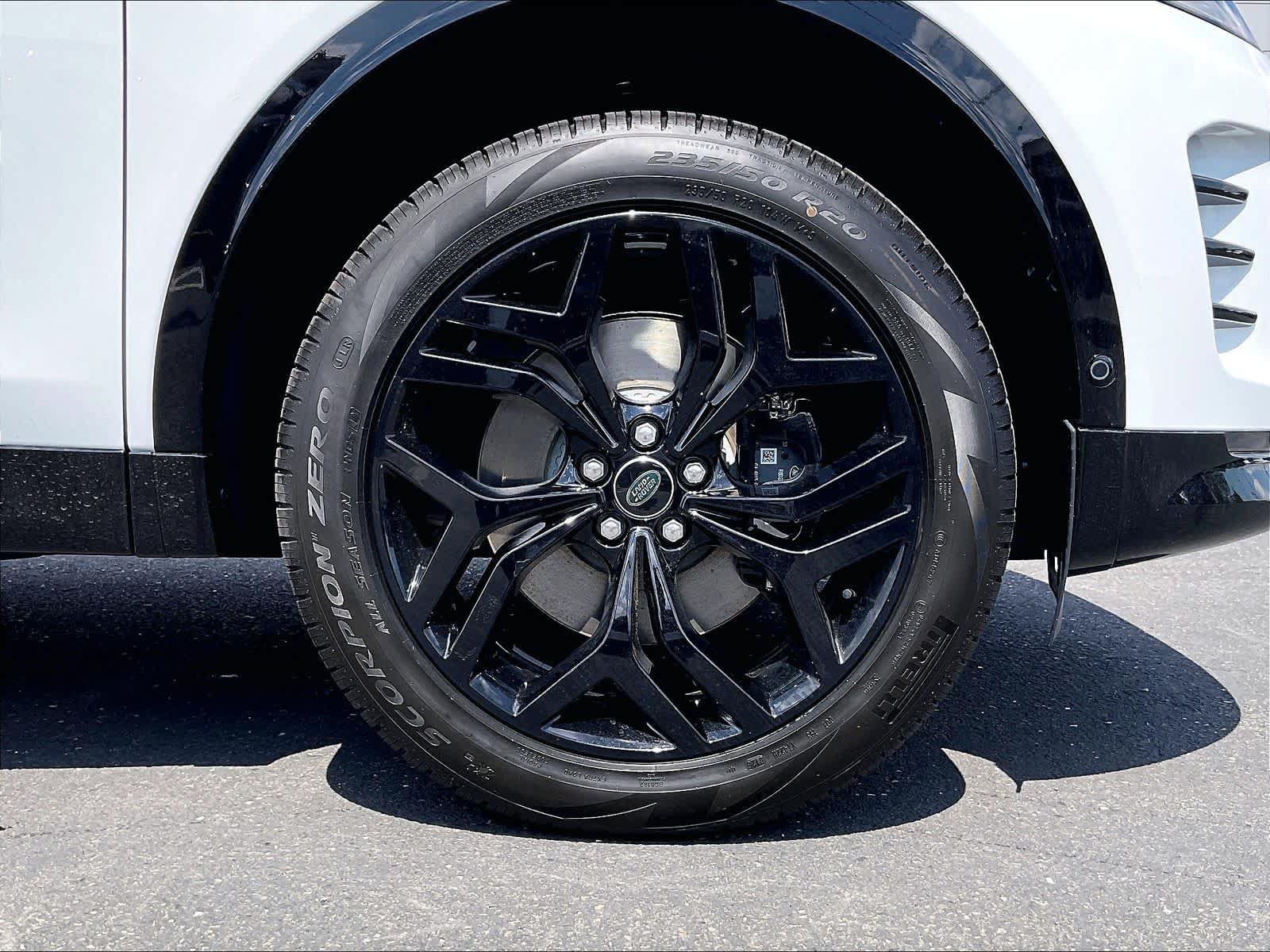 New 2026 Land Rover Discovery Sport Landmark AWD/4WD image 14
