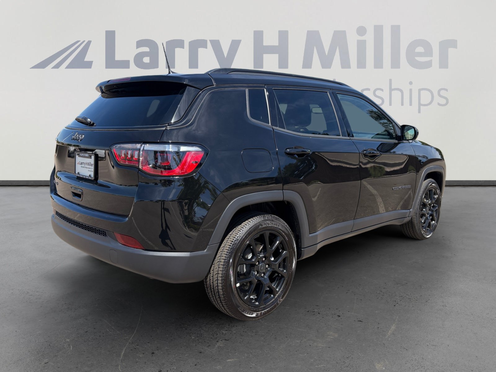 New 2026 Jeep Compass Latitude w/ Quick Order Package 29K AWD/4WD image 6