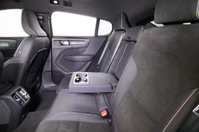 Certified 2023 Volvo C40 P8 Recharge Ultimate AWD/4WD image 19