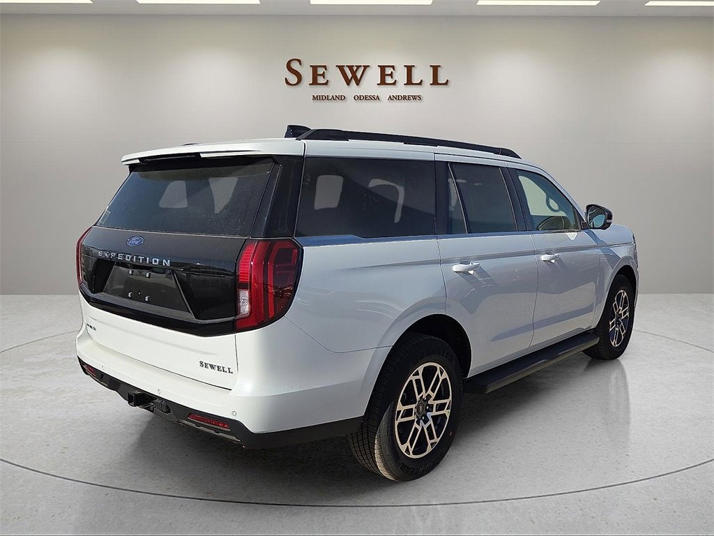 New 2025 Ford Expedition Active image 4