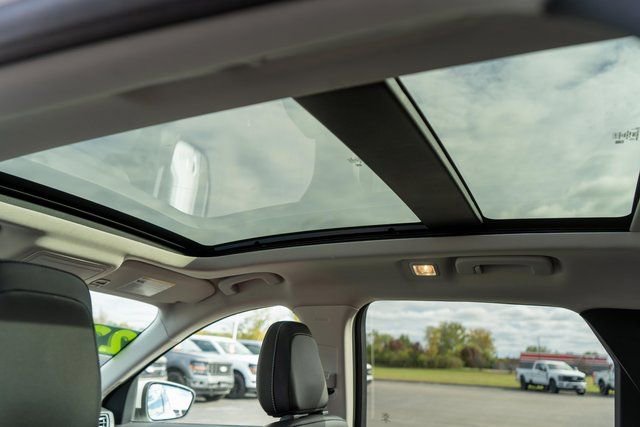 Used 2022 Ford Escape Titanium w/ Class II Trailer Tow Package image 12