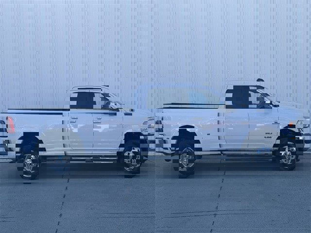 Used 2021 RAM 3500 Laramie image 3