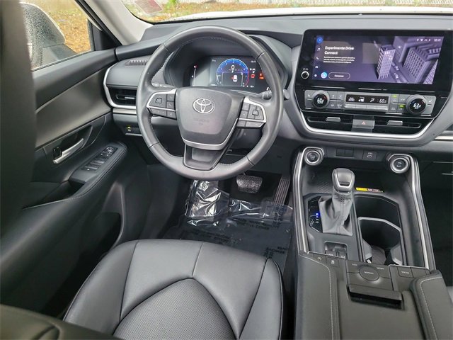 Used 2024 Toyota Grand Highlander XLE image 8