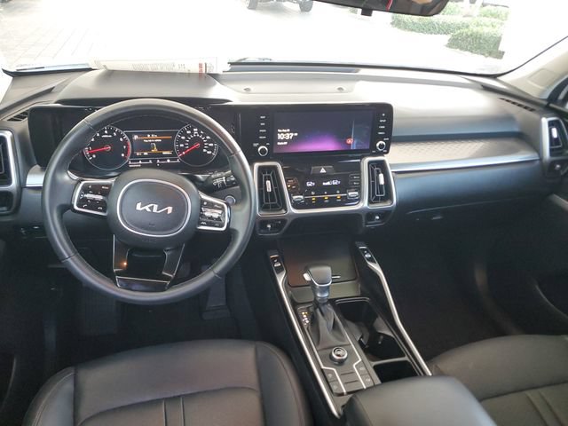 Certified 2023 Kia Sorento S FWD image 12