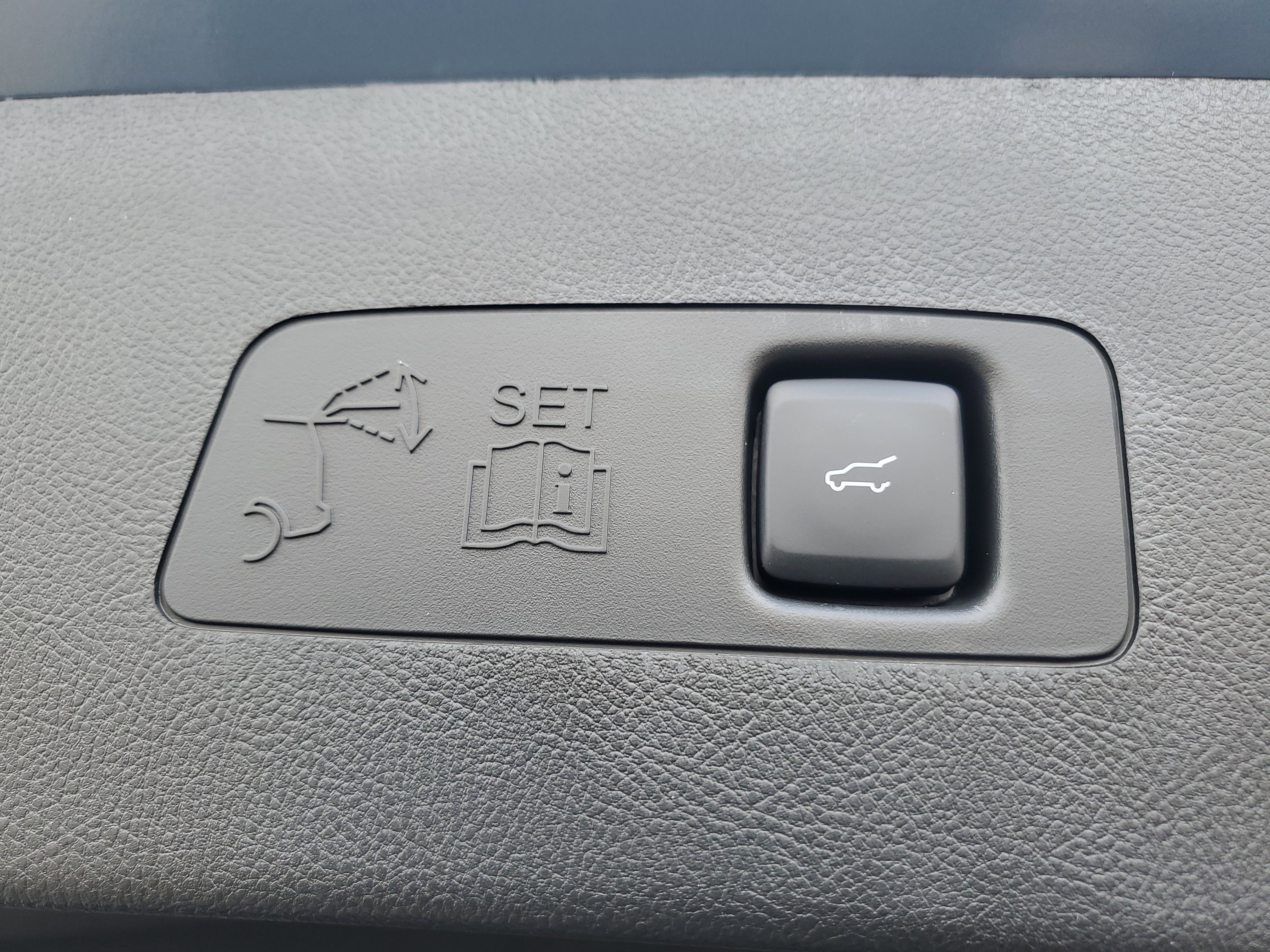 New 2026 Lincoln Corsair Reserve w/ Jet Appearance Package image 30