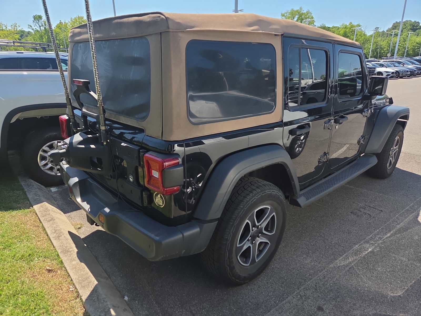 Used 2020 Jeep Wrangler Unlimited Sport AWD/4WD image 5