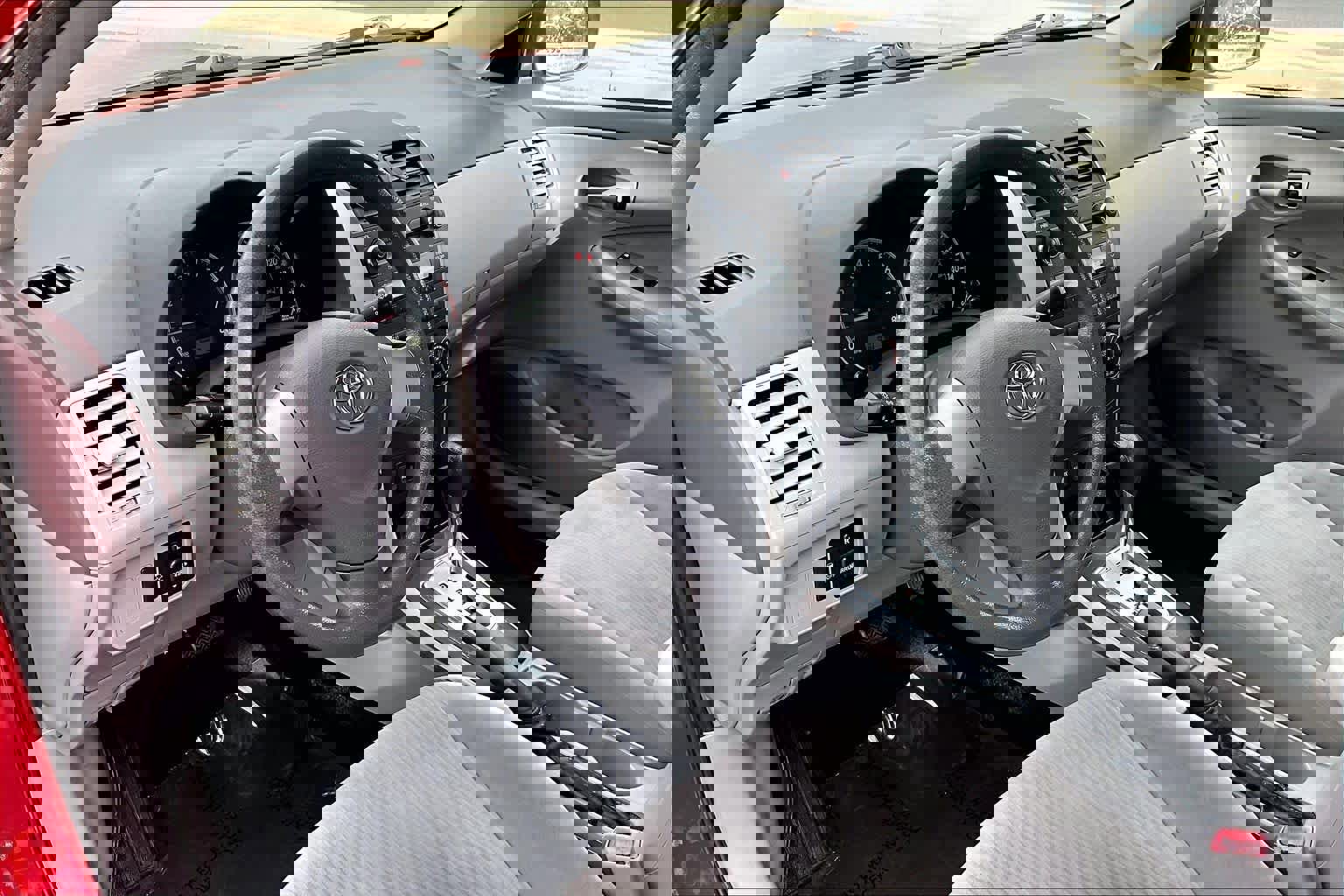 Used 2010 Toyota Corolla image 17