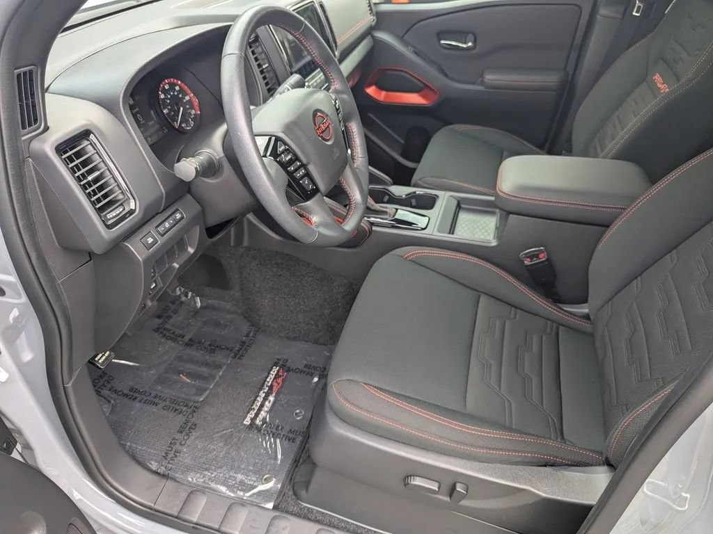 Certified 2024 Nissan Frontier PRO-4X w/ Technology Package AWD/4WD image 9