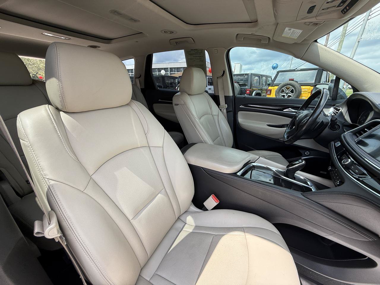 Used 2019 Buick Enclave Premium w/ Experience Buick Package FWD image 33