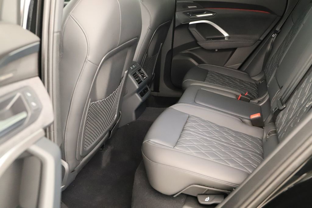 New 2026 Audi SQ5 Premium Plus image 33