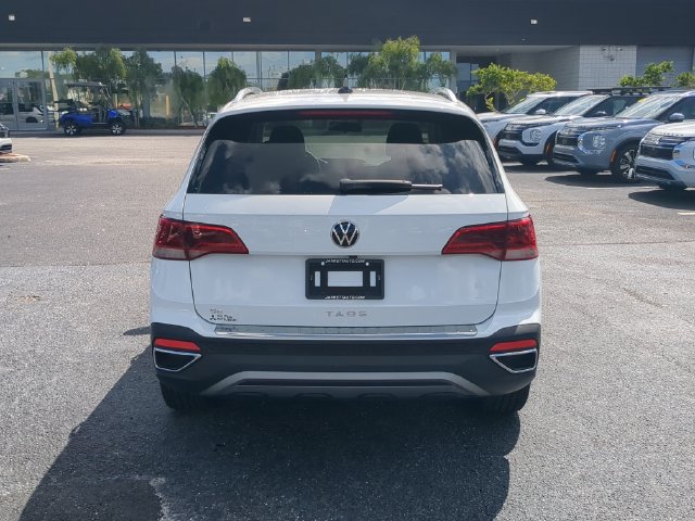 Used 2022 Volkswagen Taos SE FWD image 7