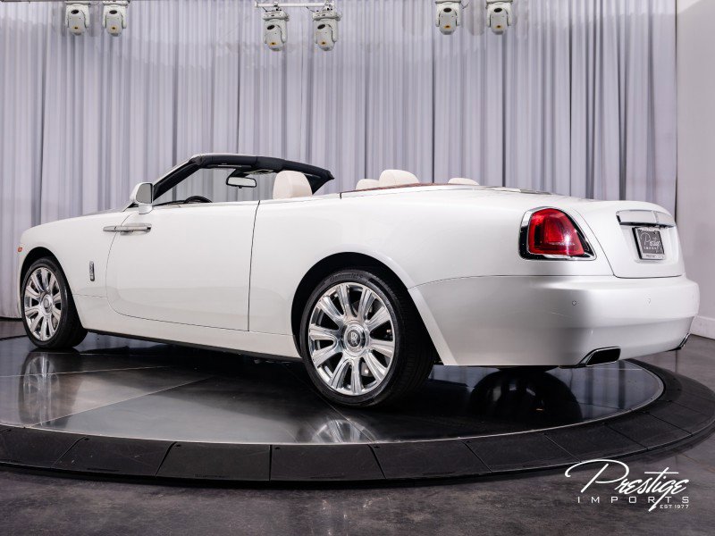 Used 2016 Rolls-Royce Dawn image 14