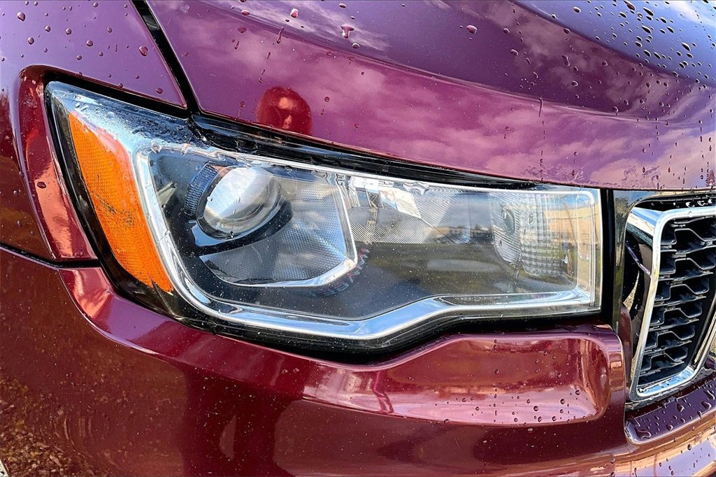 Used 2018 Jeep Grand Cherokee Limited w/ Trailer Tow Group IV image 22