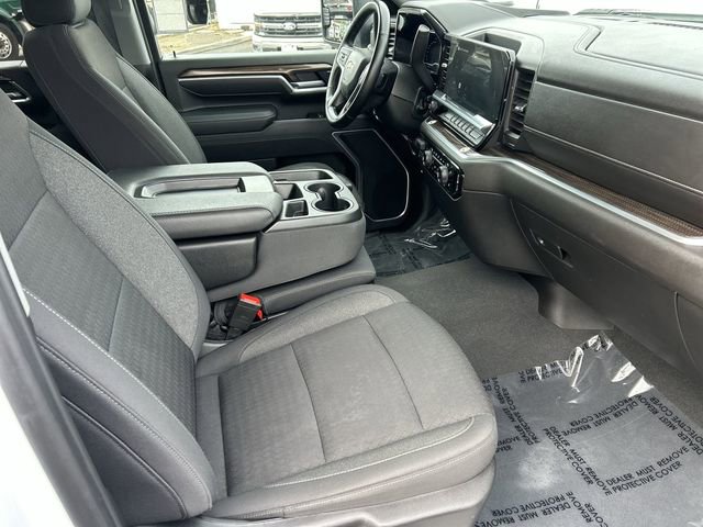 Used 2025 Chevrolet Silverado 2500 LT w/ Convenience Package image 12