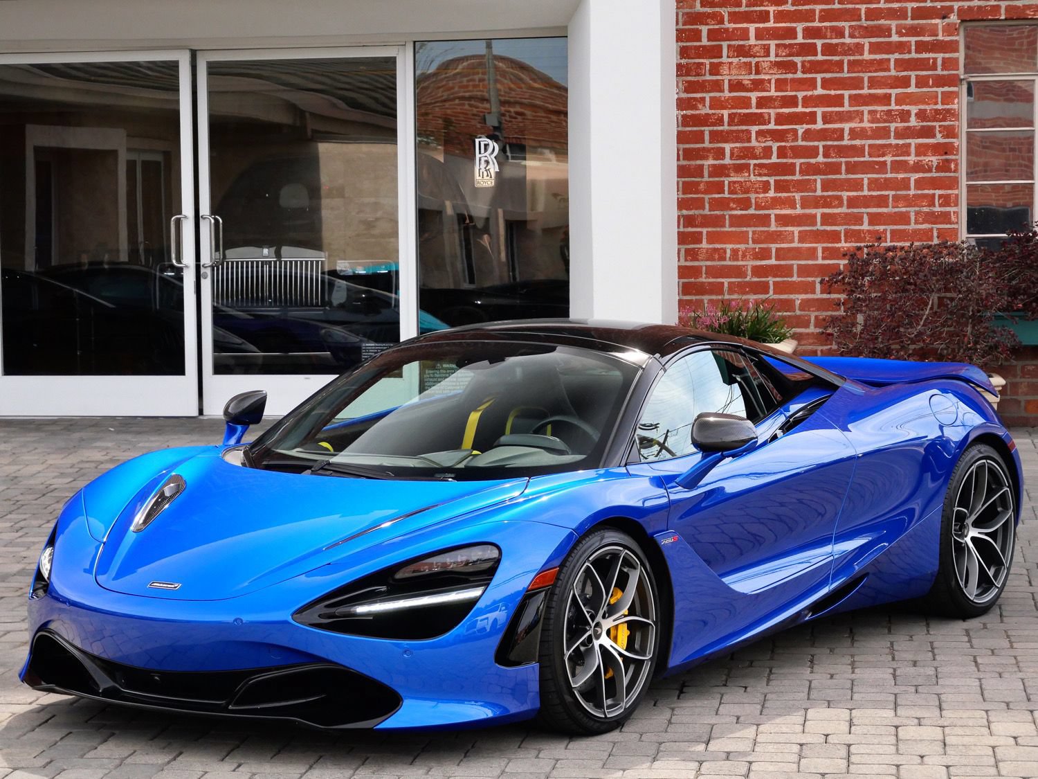 Used 2022 McLaren 720S Luxury RWD image 23