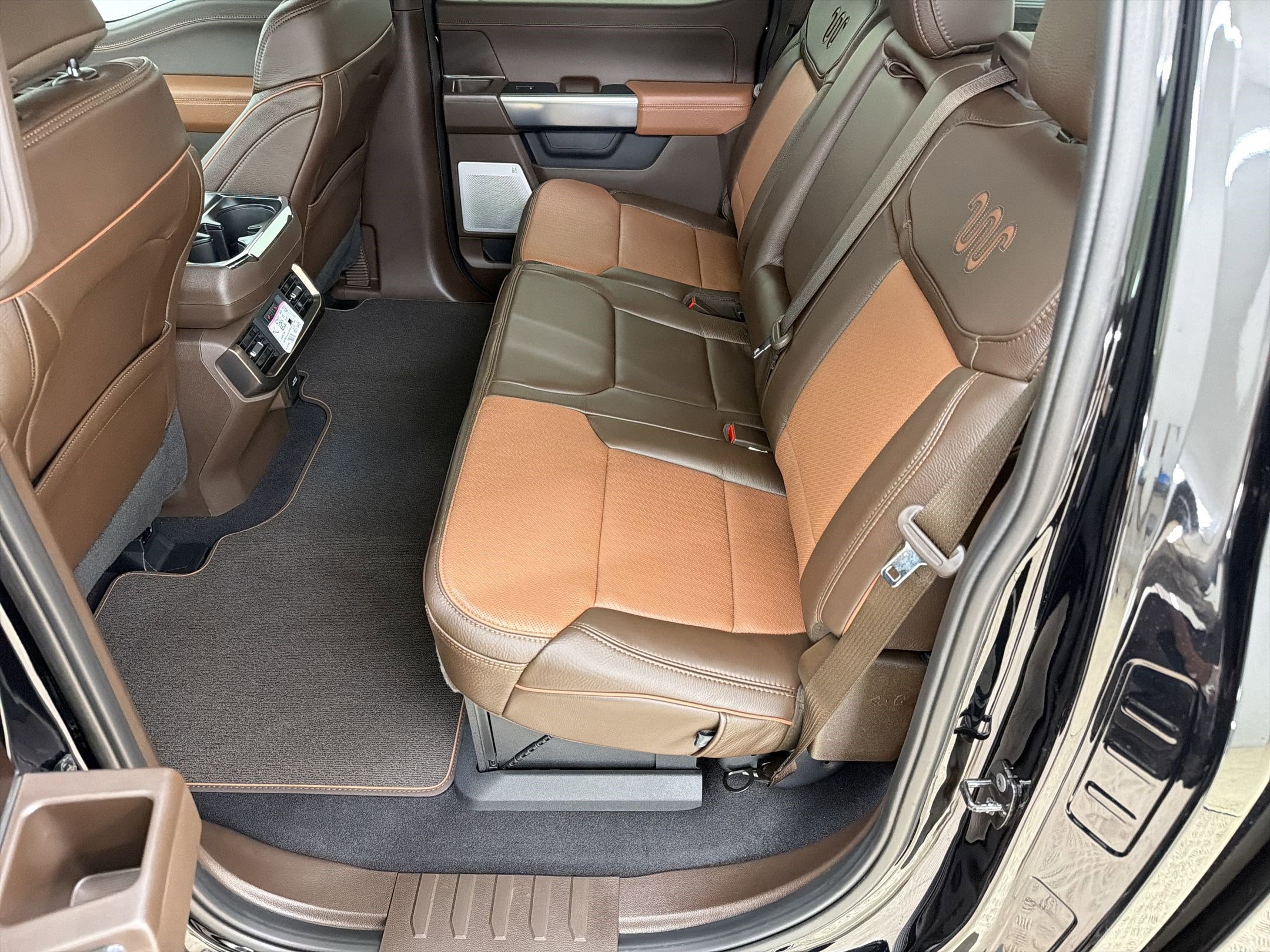 New 2026 Ford F150 King Ranch w/ Equipment Group 601A High image 15