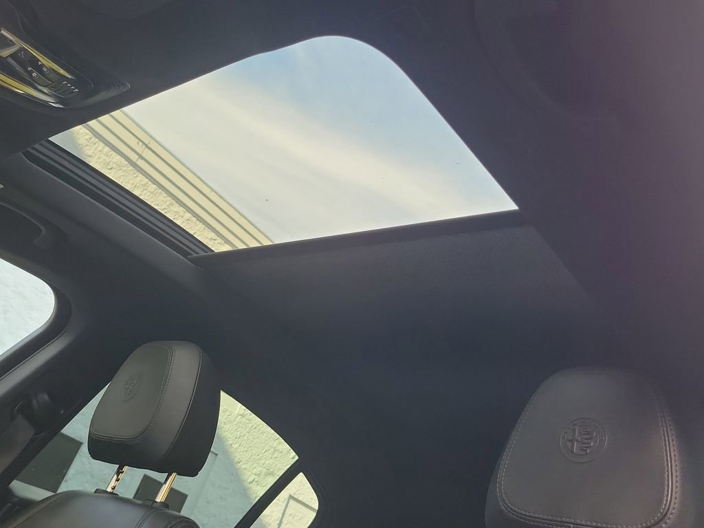 Used 2022 Alfa Romeo Stelvio Quadrifoglio w/ Active Assist Plus Package image 15