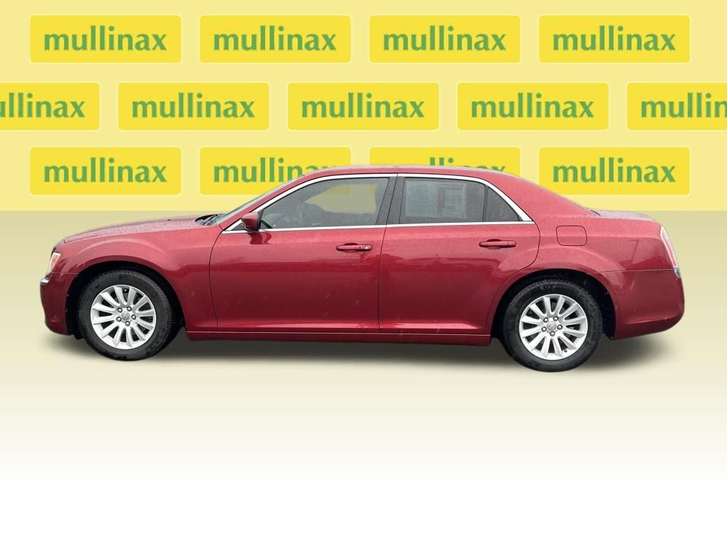 Used 2014 Chrysler 300 image 11