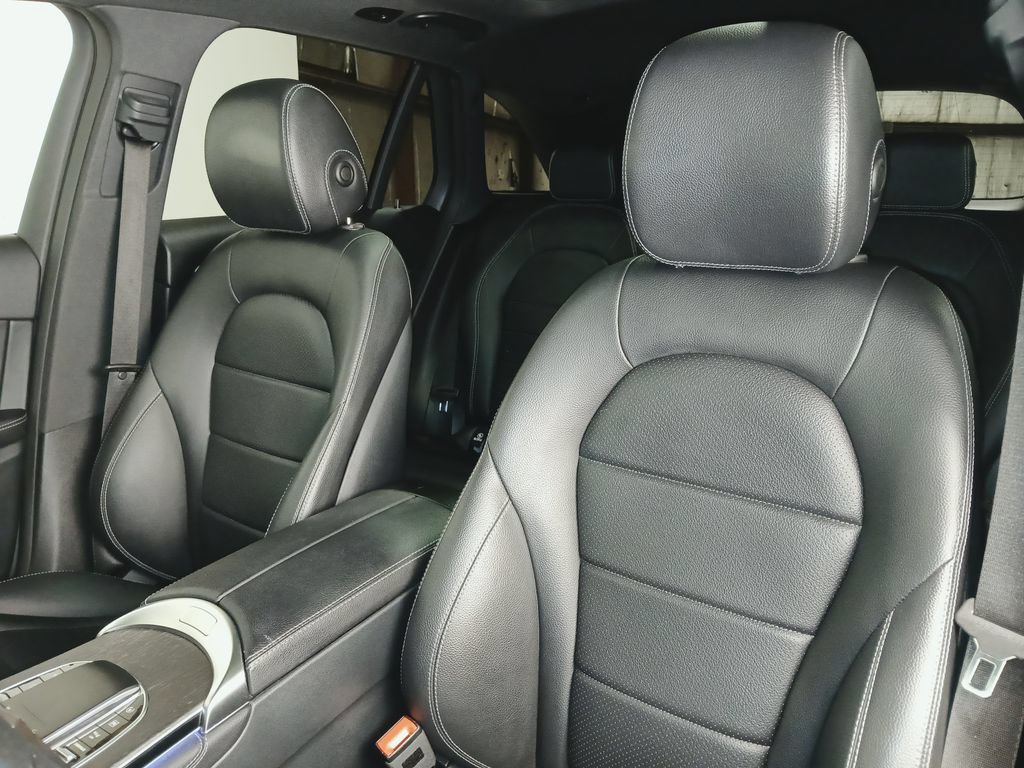 Certified 2020 Mercedes-Benz GLC 300 4MATIC image 11