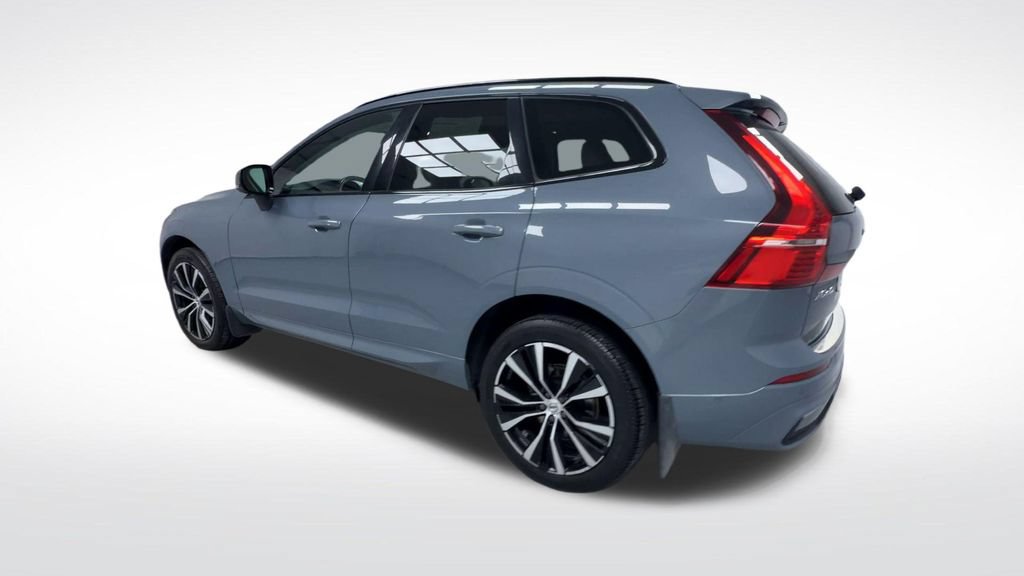 Used 2024 Volvo XC60 B5 Plus w/ Protection Package Premier AWD/4WD image 6