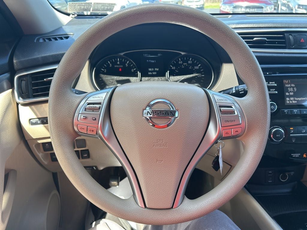 Used 2015 Nissan Rogue S image 12