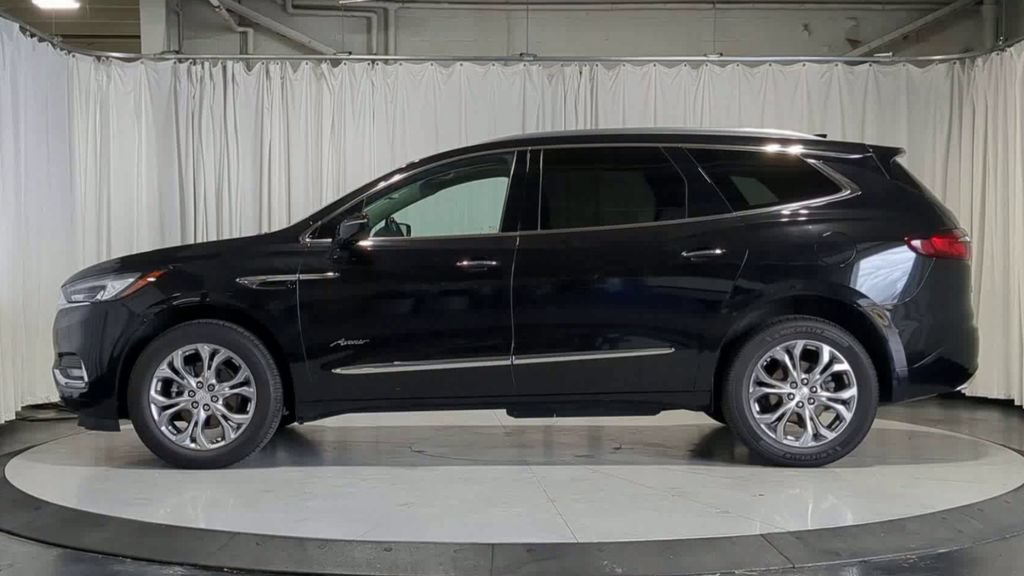 Used 2021 Buick Enclave Avenir w/ Avenir Technology Package AWD/4WD image 6