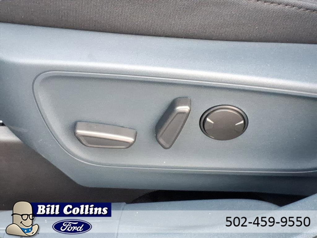 New 2026 Ford Maverick XLT w/ XLT Luxury Package image 18