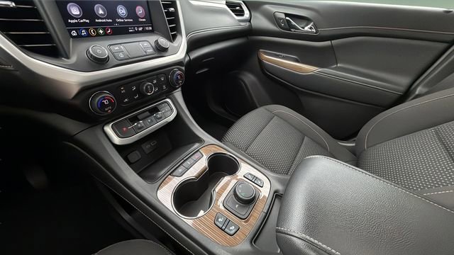 Used 2023 GMC Acadia SLE w/ Driver Convenience Package FWD image 14