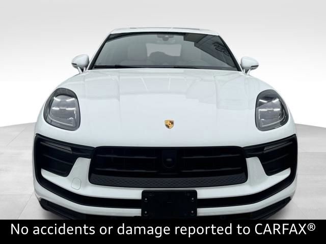 Used 2025 Porsche Macan AWD/4WD image 2