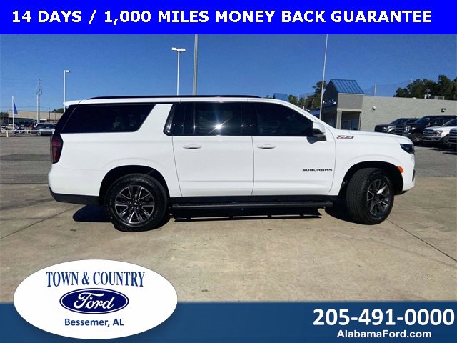 Used 2024 Chevrolet Suburban Z71 w/ Luxury Package image 2