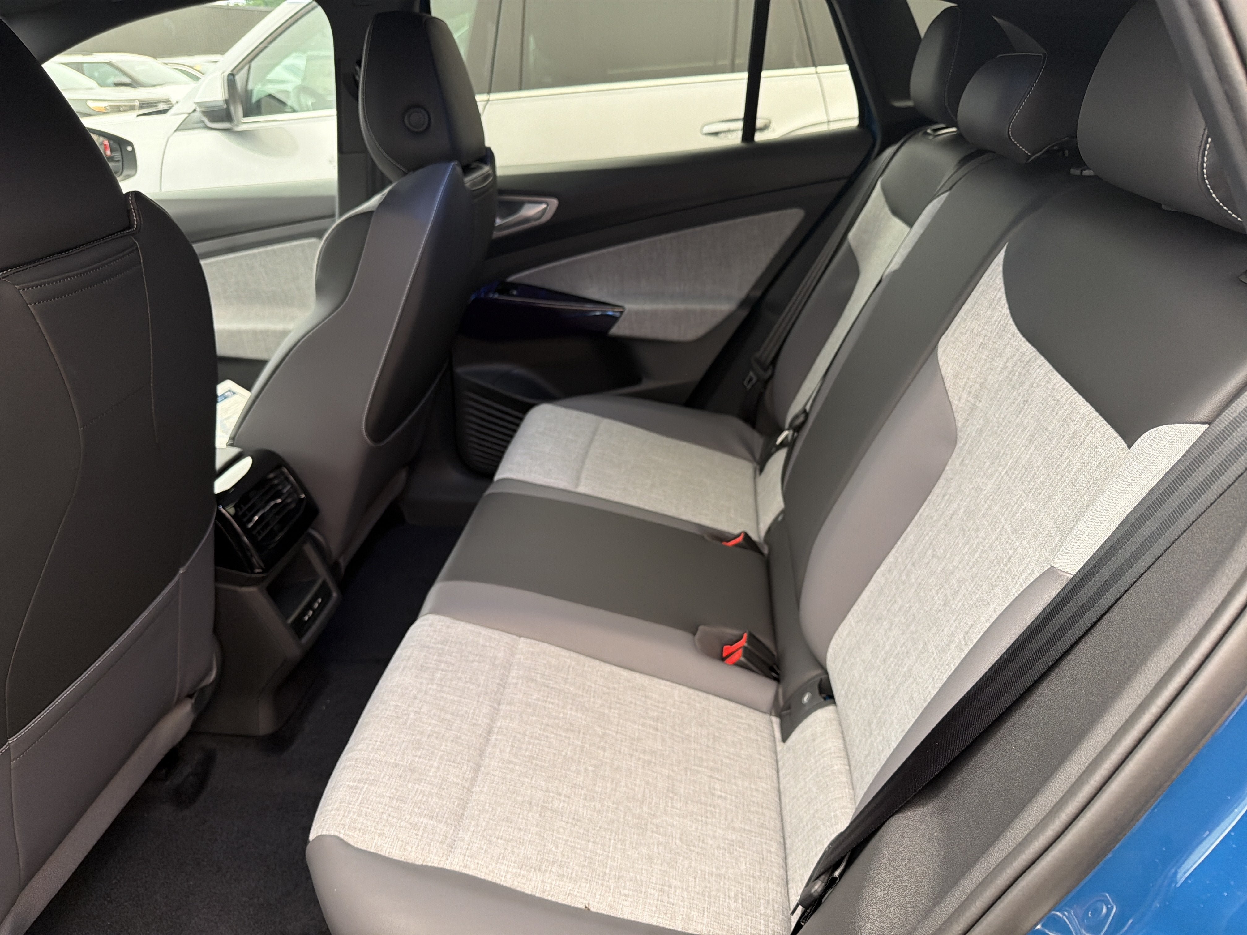 New 2026 Volkswagen ID.4 Pro AWD/4WD image 20