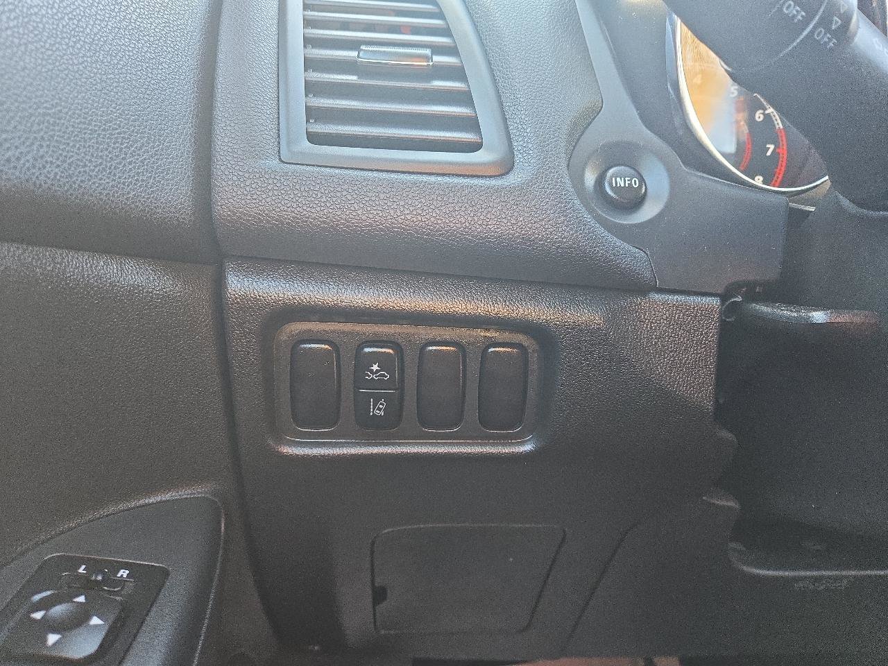 Used 2025 Mitsubishi Outlander Sport AWD image 19