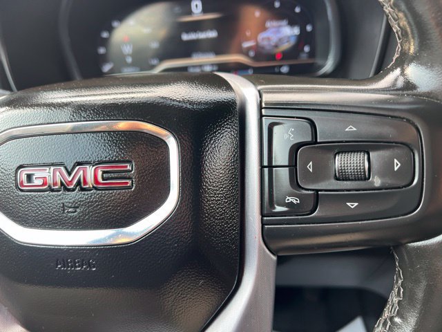 Used 2024 GMC Yukon SLT w/ SLT Luxury Package AWD/4WD image 31