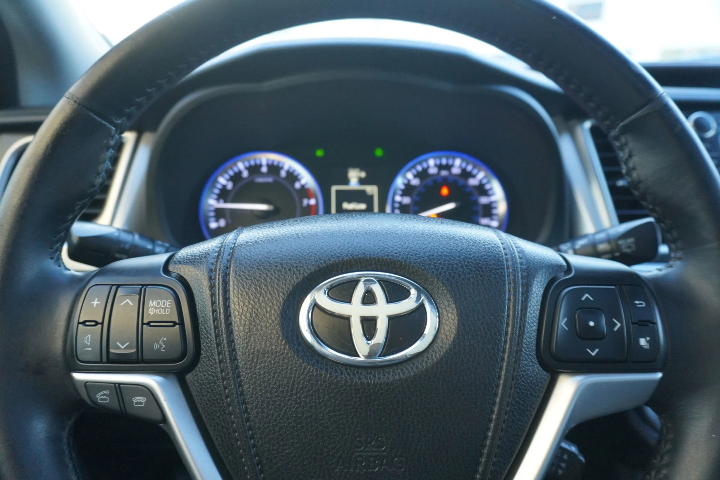 Used 2015 Toyota Highlander XLE image 22