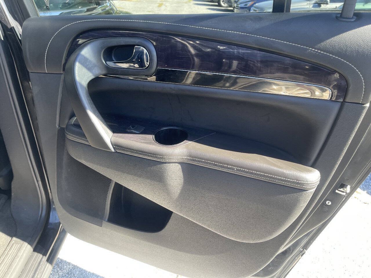 Used 2016 Buick Enclave Leather AWD/4WD image 26