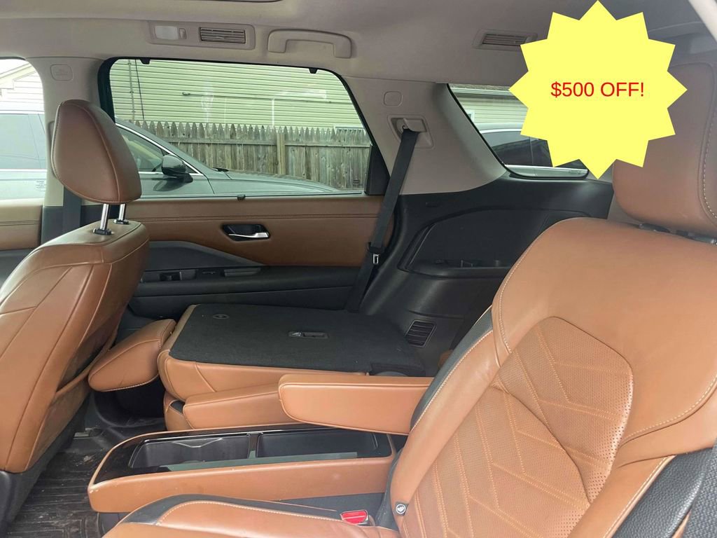 Used 2022 Nissan Pathfinder Platinum w/ Cargo Package AWD/4WD image 11