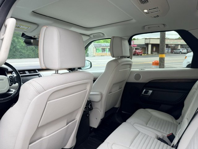 Used 2018 Land Rover Discovery HSE Luxury AWD/4WD image 14