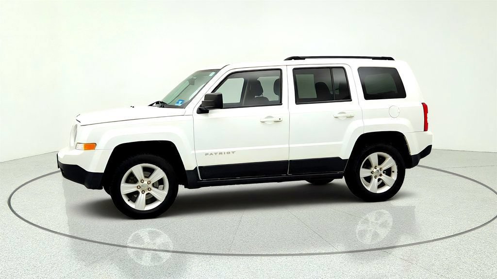 Used 2014 Jeep Patriot Latitude AWD/4WD image 8
