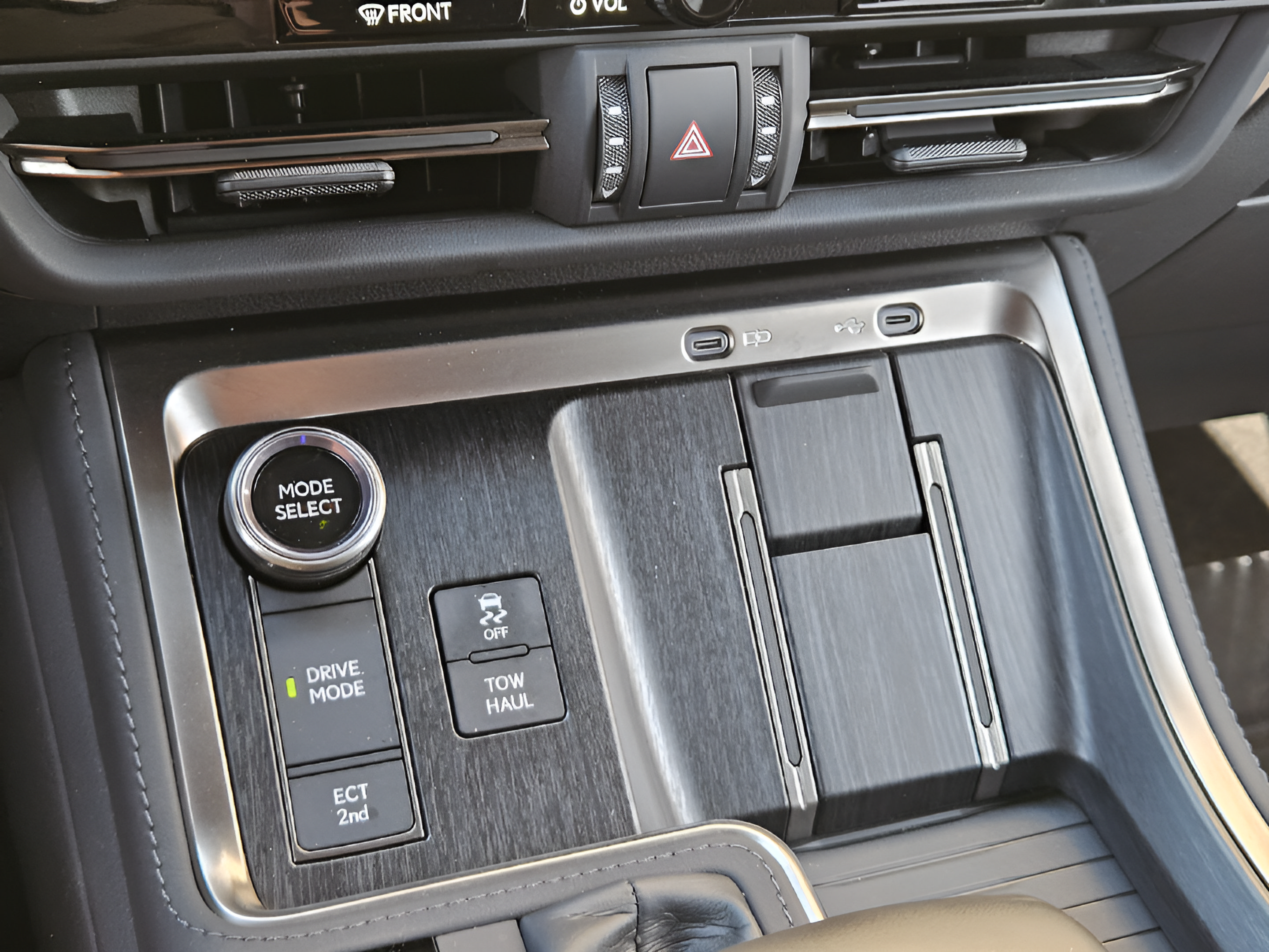 Certified 2024 Lexus GX 550 w/ Accessory Package (Z1) AWD/4WD image 14