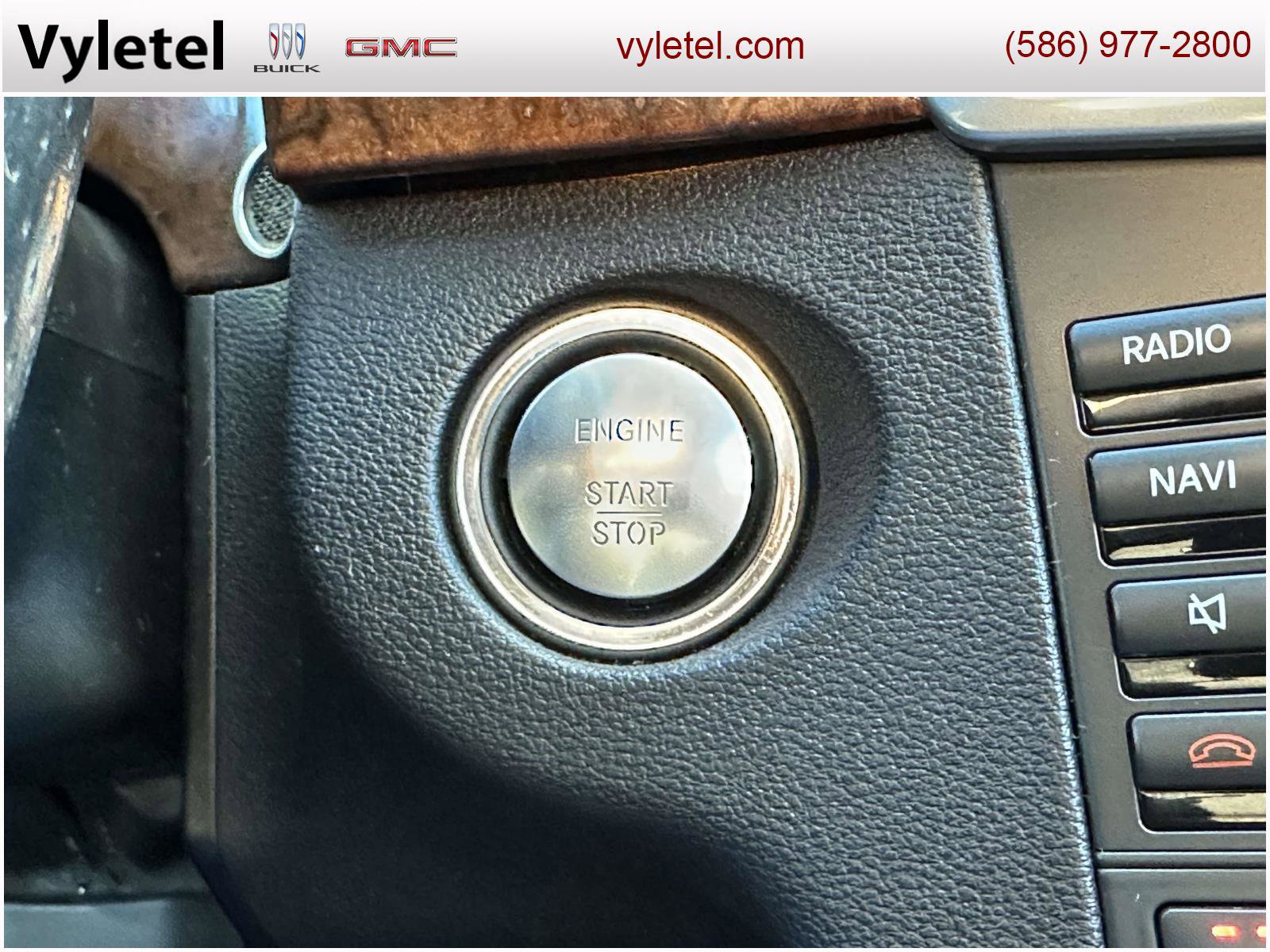 Used 2013 Mercedes-Benz E 350 4MATIC Sedan image 33