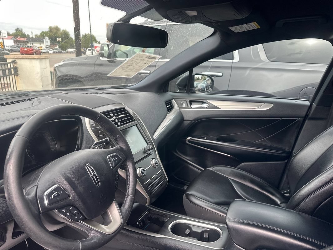 Used 2019 Lincoln MKC Premiere FWD image 27