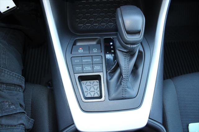 Certified 2024 Toyota RAV4 LE image 21