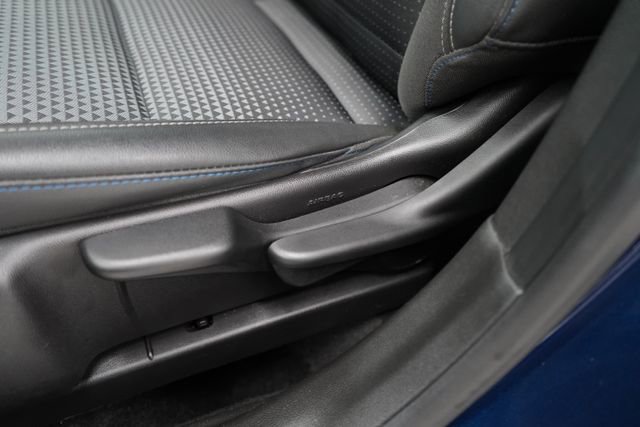 Used 2024 Chevrolet Trax LT w/ LT Convenience Package FWD image 13