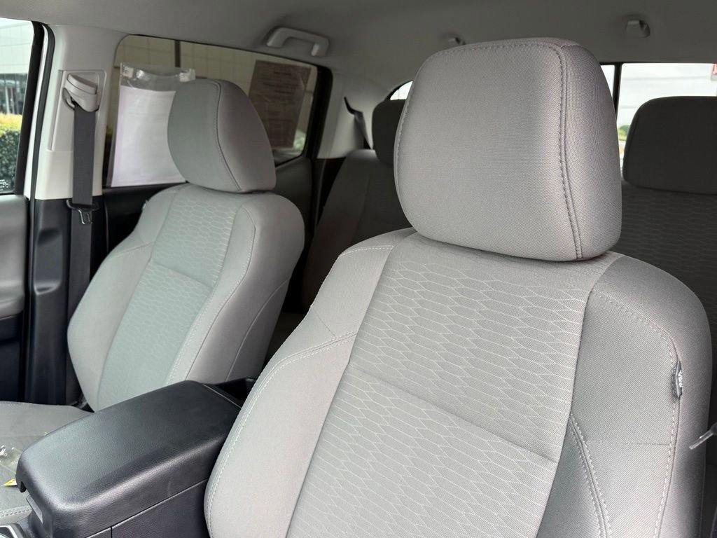 Certified 2018 Toyota Tacoma SR5 RWD image 19