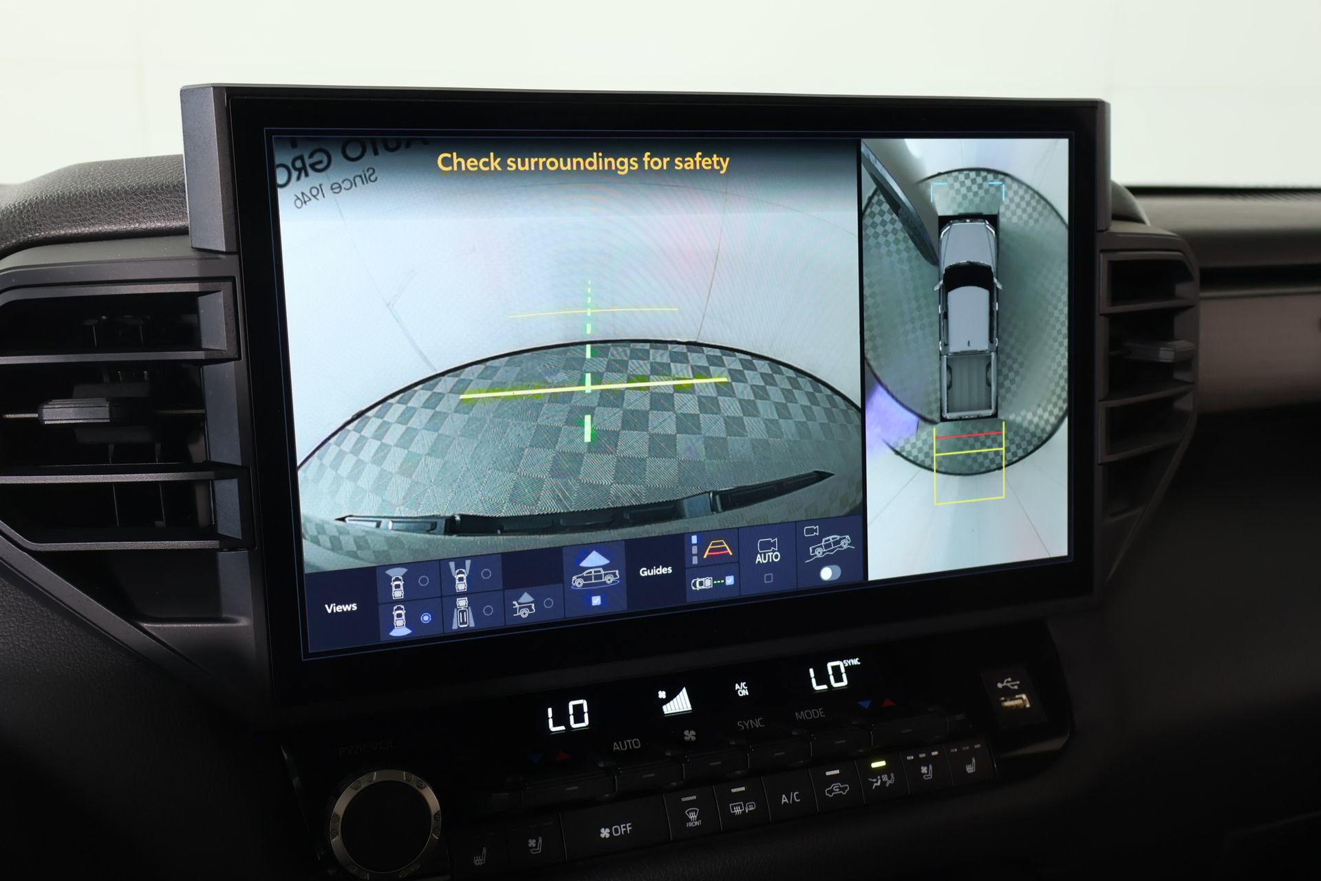 Used 2025 Toyota Tundra TRD Pro AWD/4WD image 6