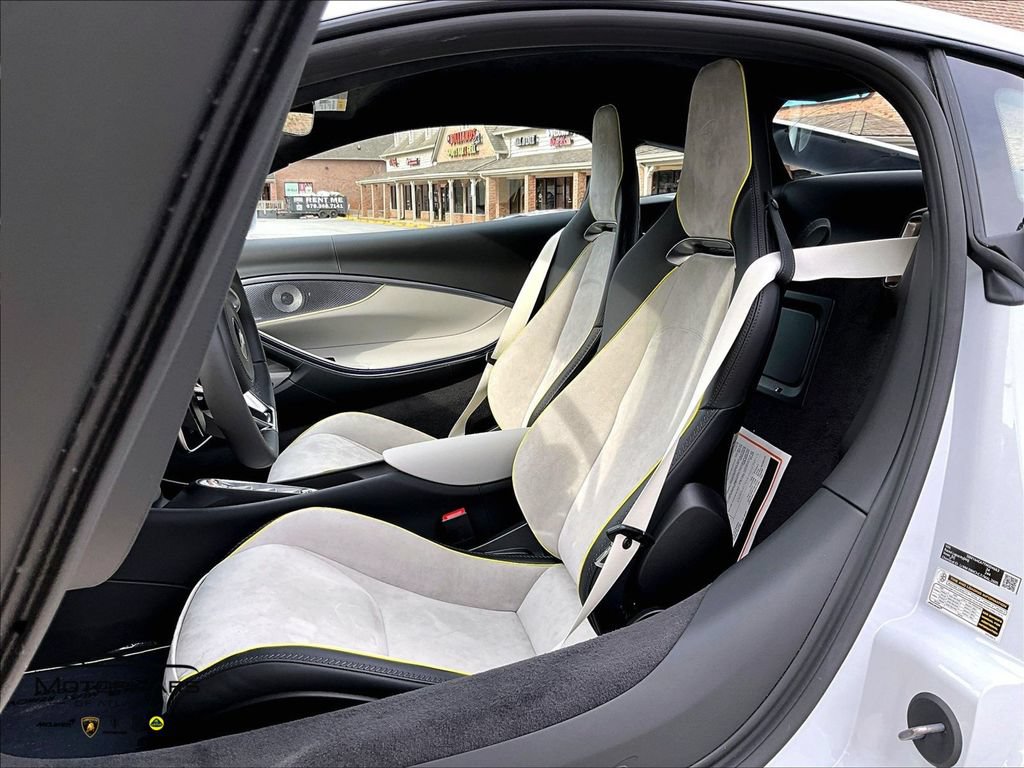 New 2026 McLaren Artura RWD image 9