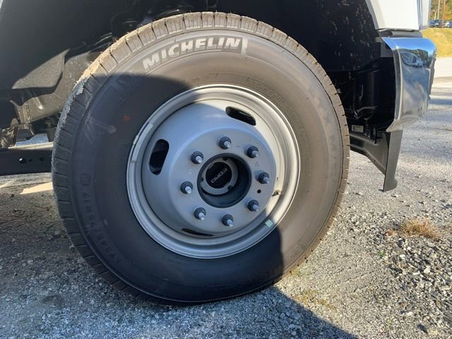 New 2026 Ford F350 XL w/ XL Chrome Package image 30