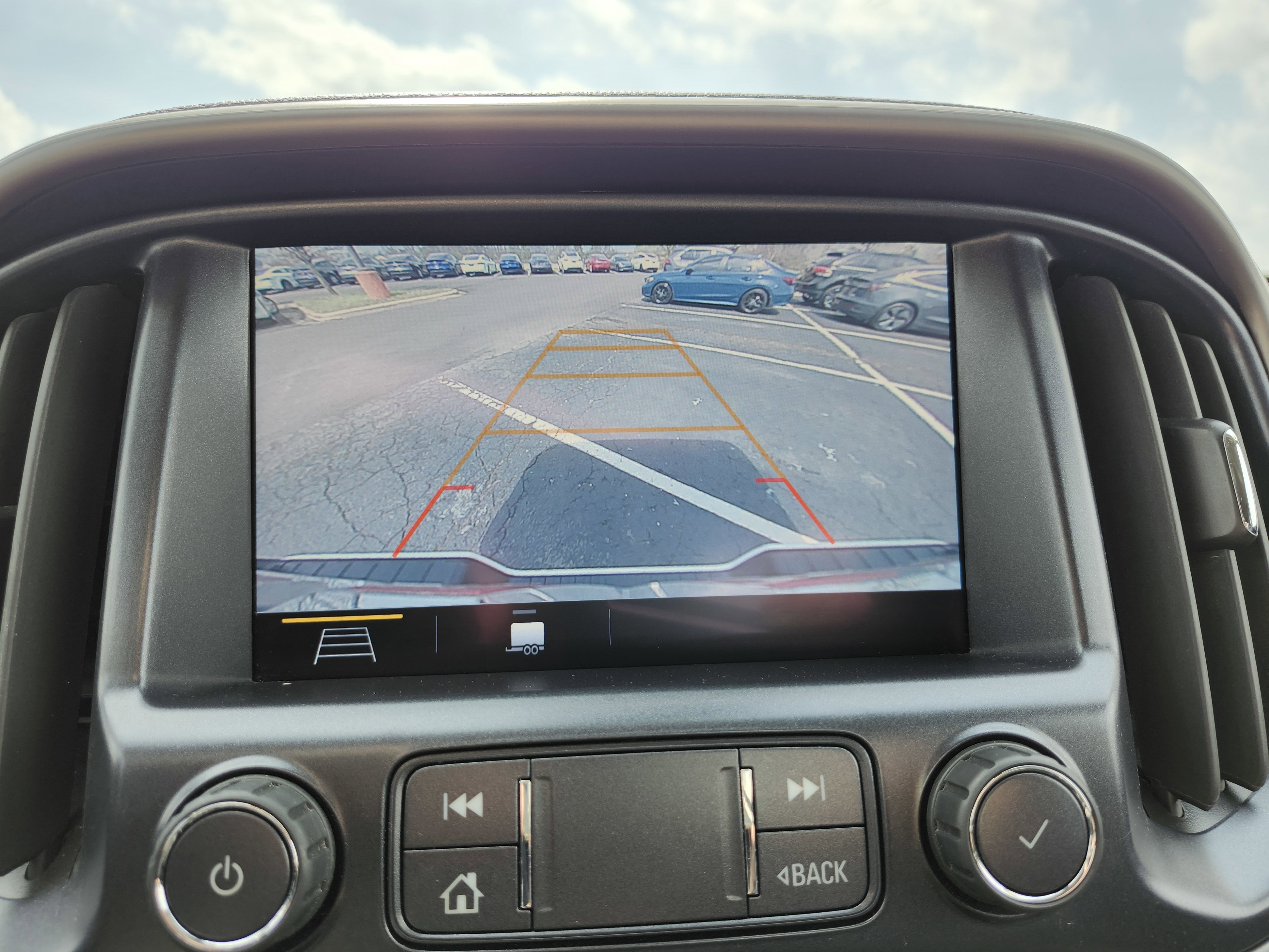 Used 2021 GMC Canyon AT4 w/ Driver Alert Package image 2