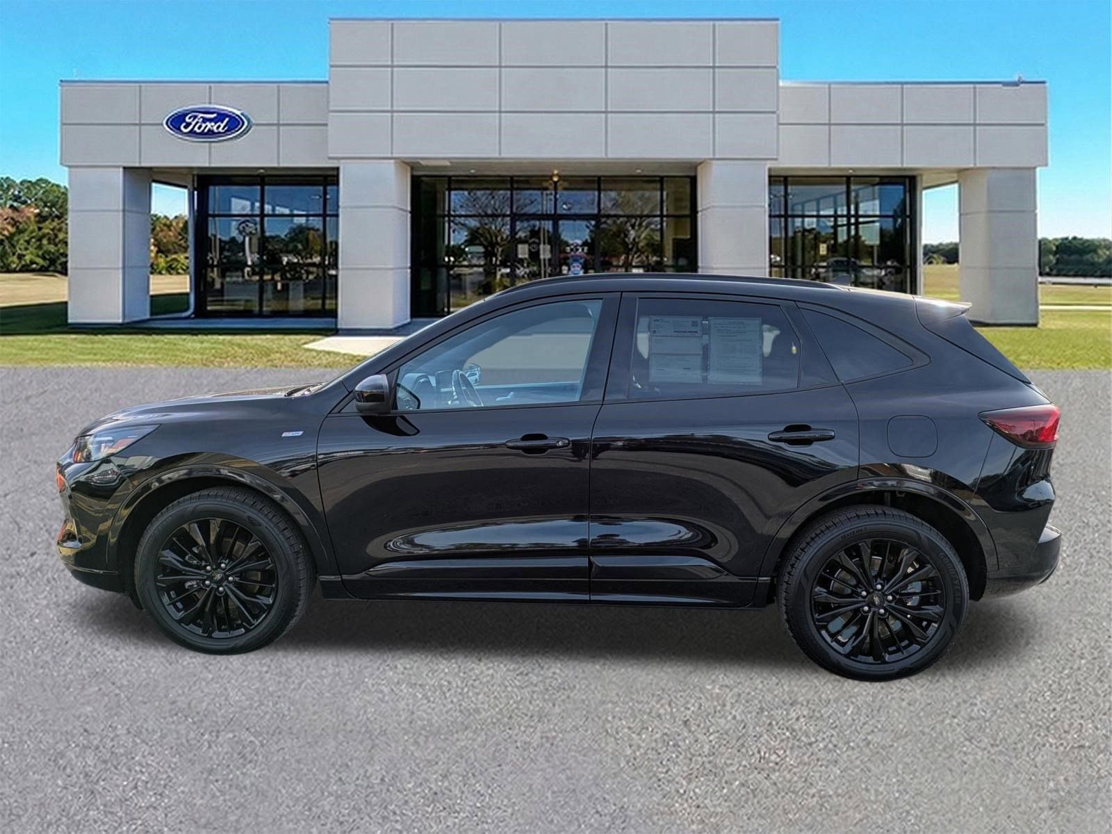 Certified 2023 Ford Escape ST-Line Elite image 7