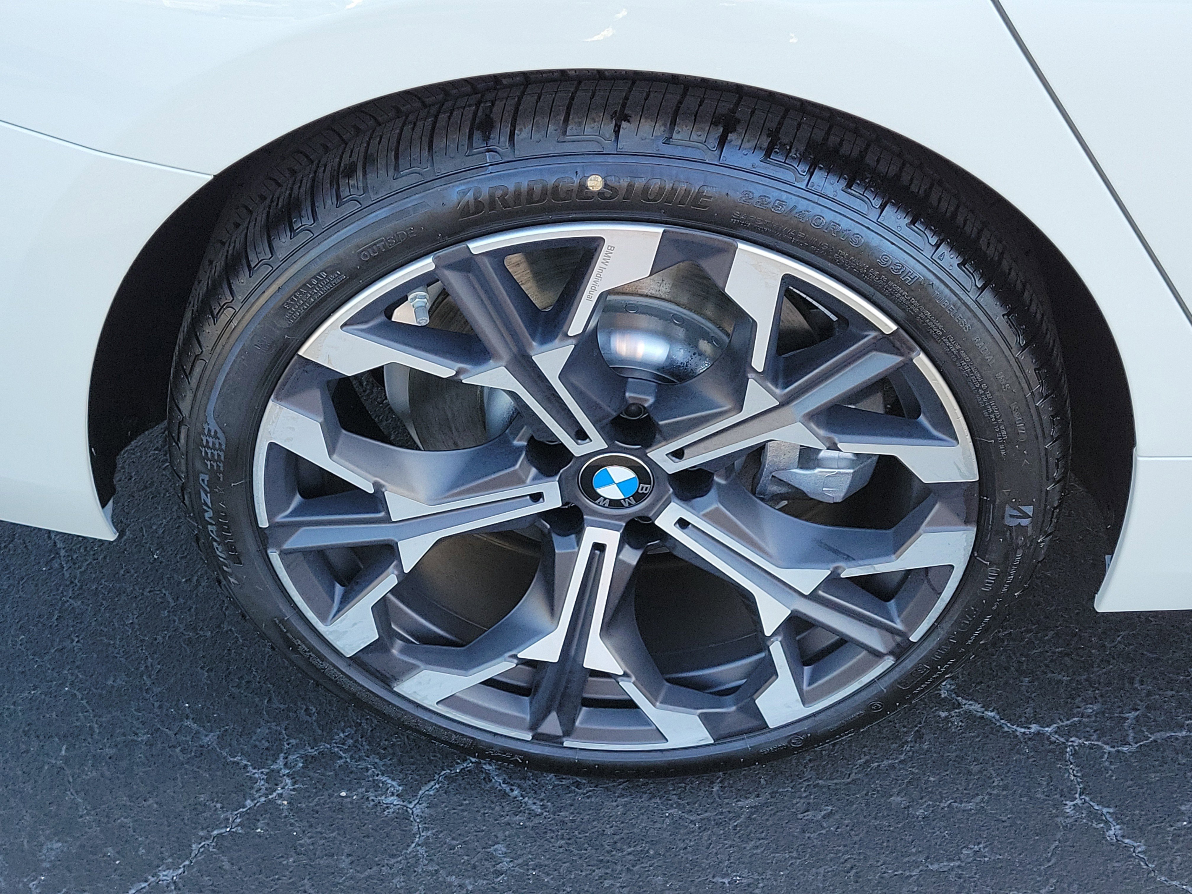 New 2026 BMW 330i Sedan w/ Premium Package image 5